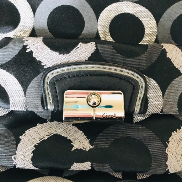 Coach hobo purse - Picture 2 of 8